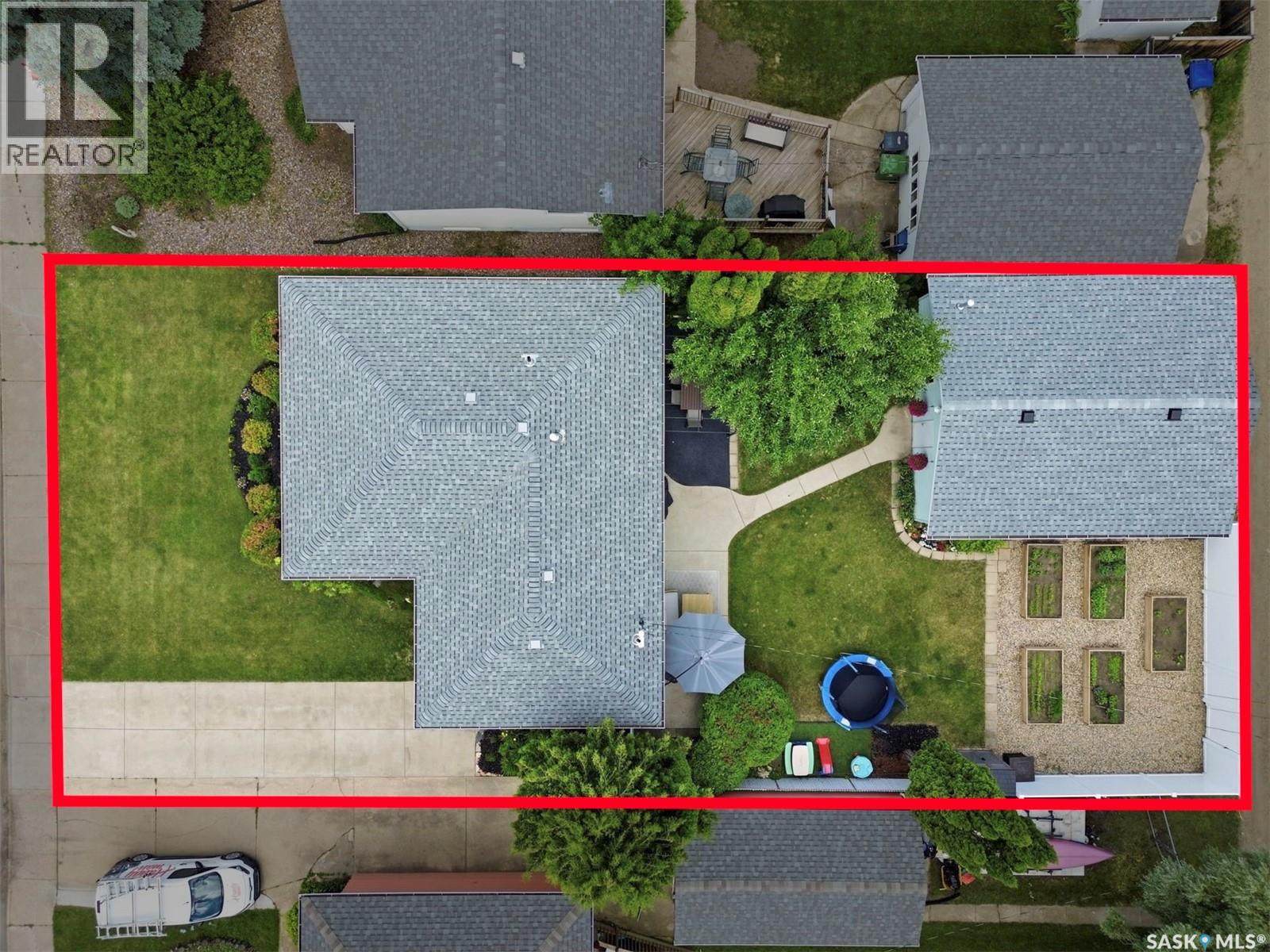 2221 Munroe AVENUE S — photo 48