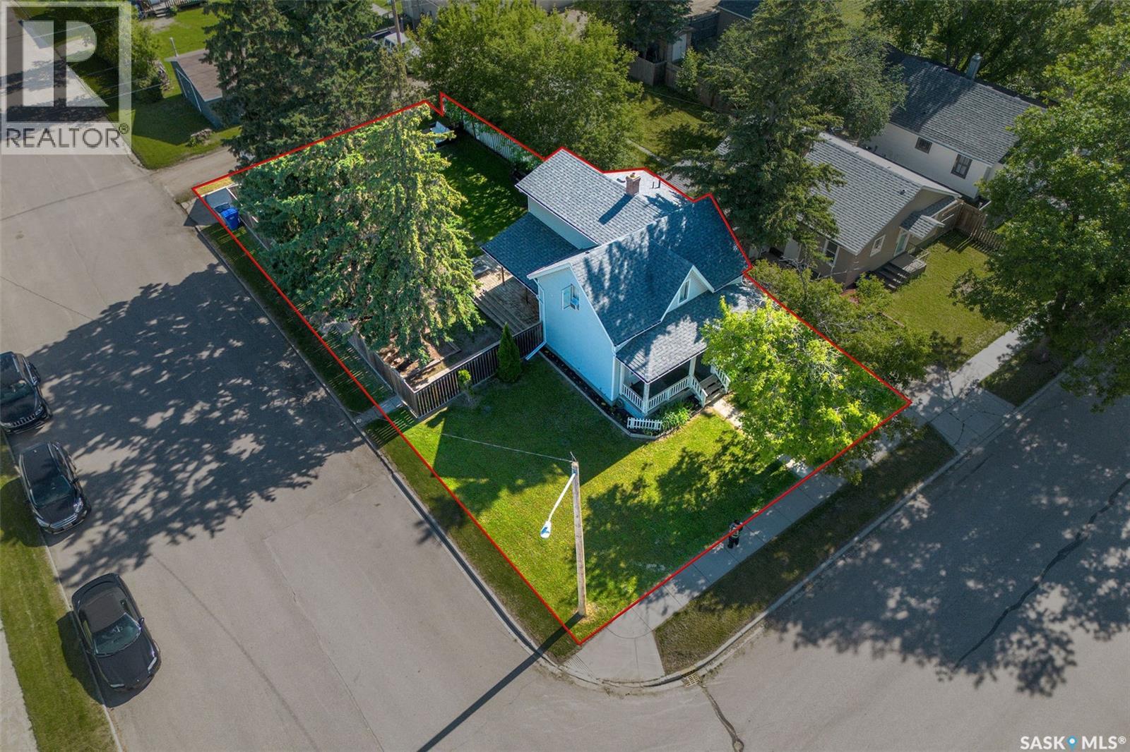 116 Stovel AVENUE W - 14