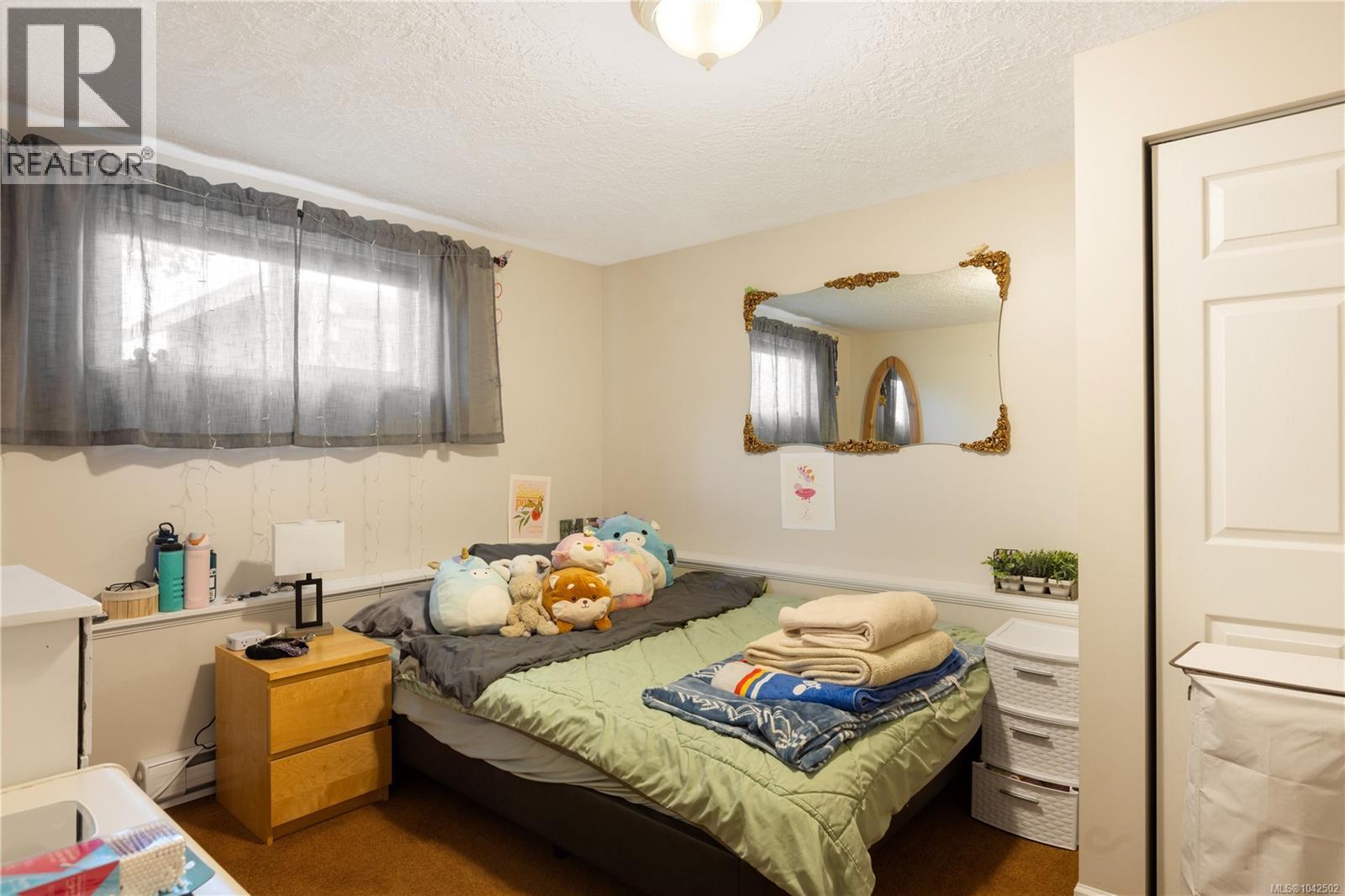  1730 Christmas Avenue, Saanich