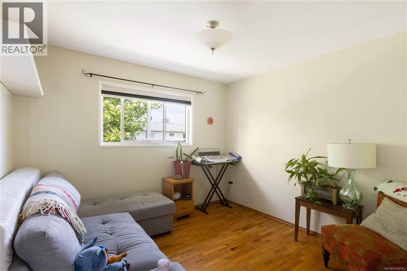  1730 Christmas Avenue, Saanich