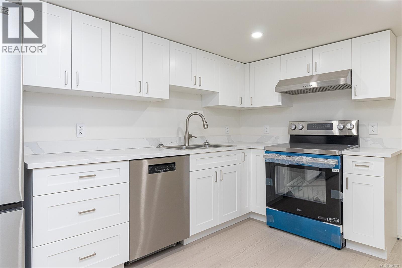  1276 Vista Heights, Victoria