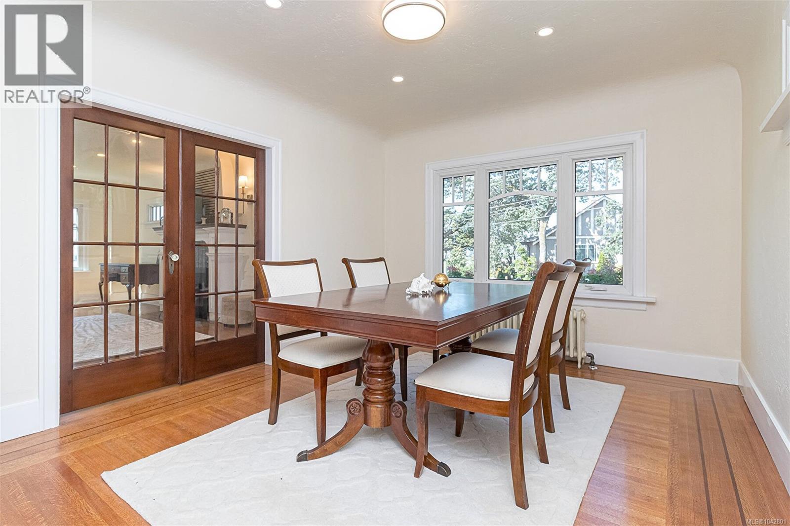  1276 Vista Heights, Victoria
