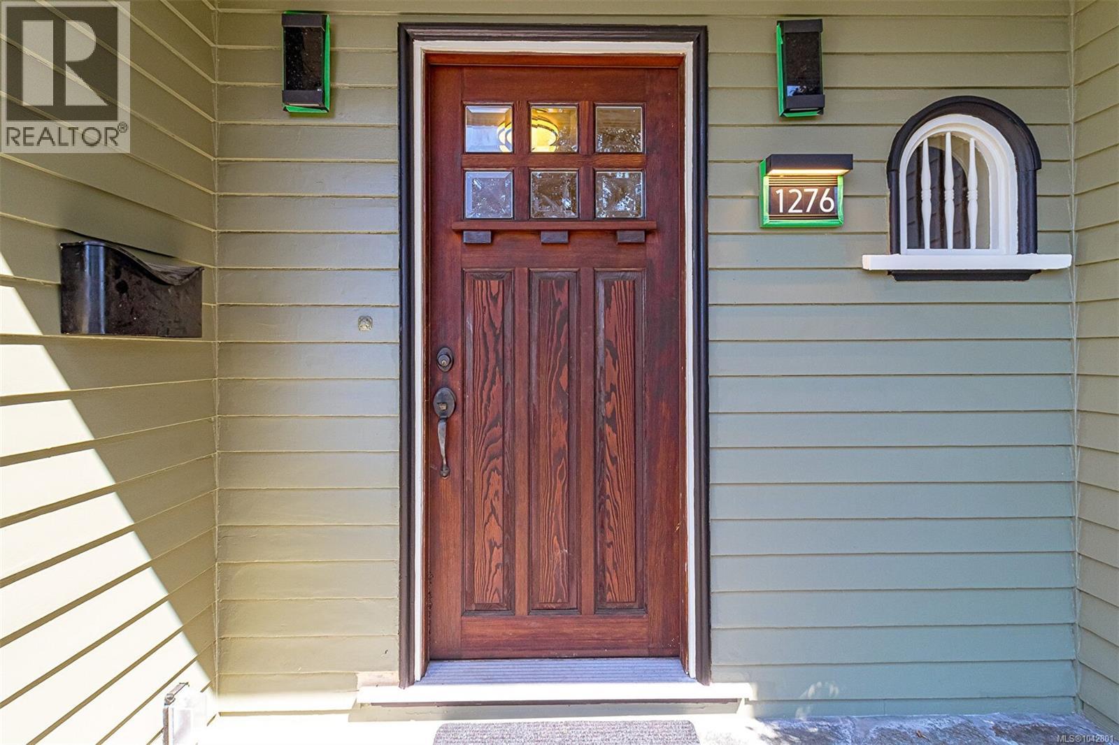  1276 Vista Heights, Victoria