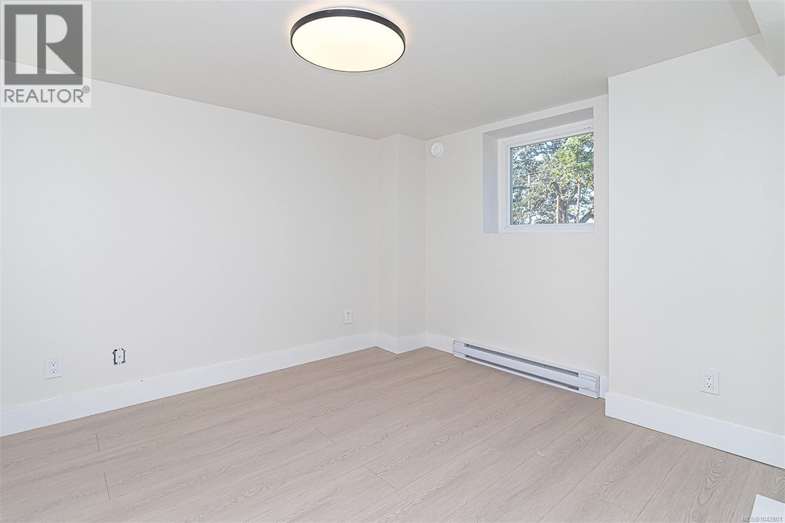  1276 Vista Heights, Victoria