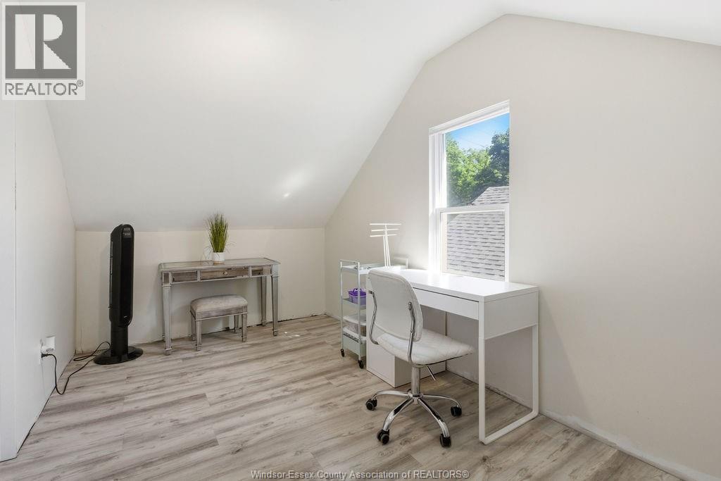3635 PETER STREET - 17