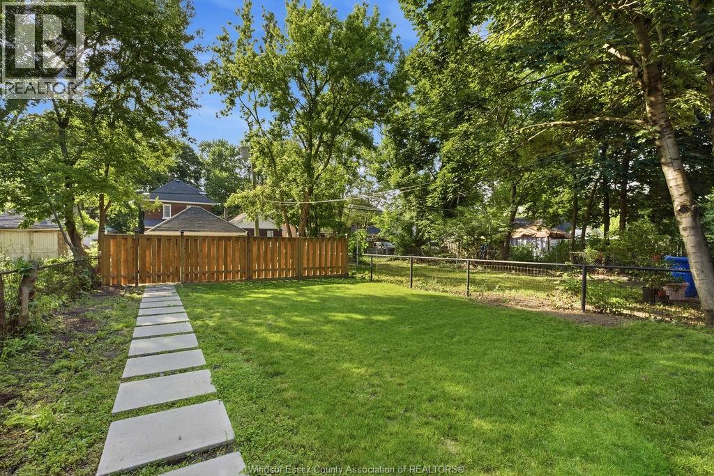 3635 PETER STREET - 23