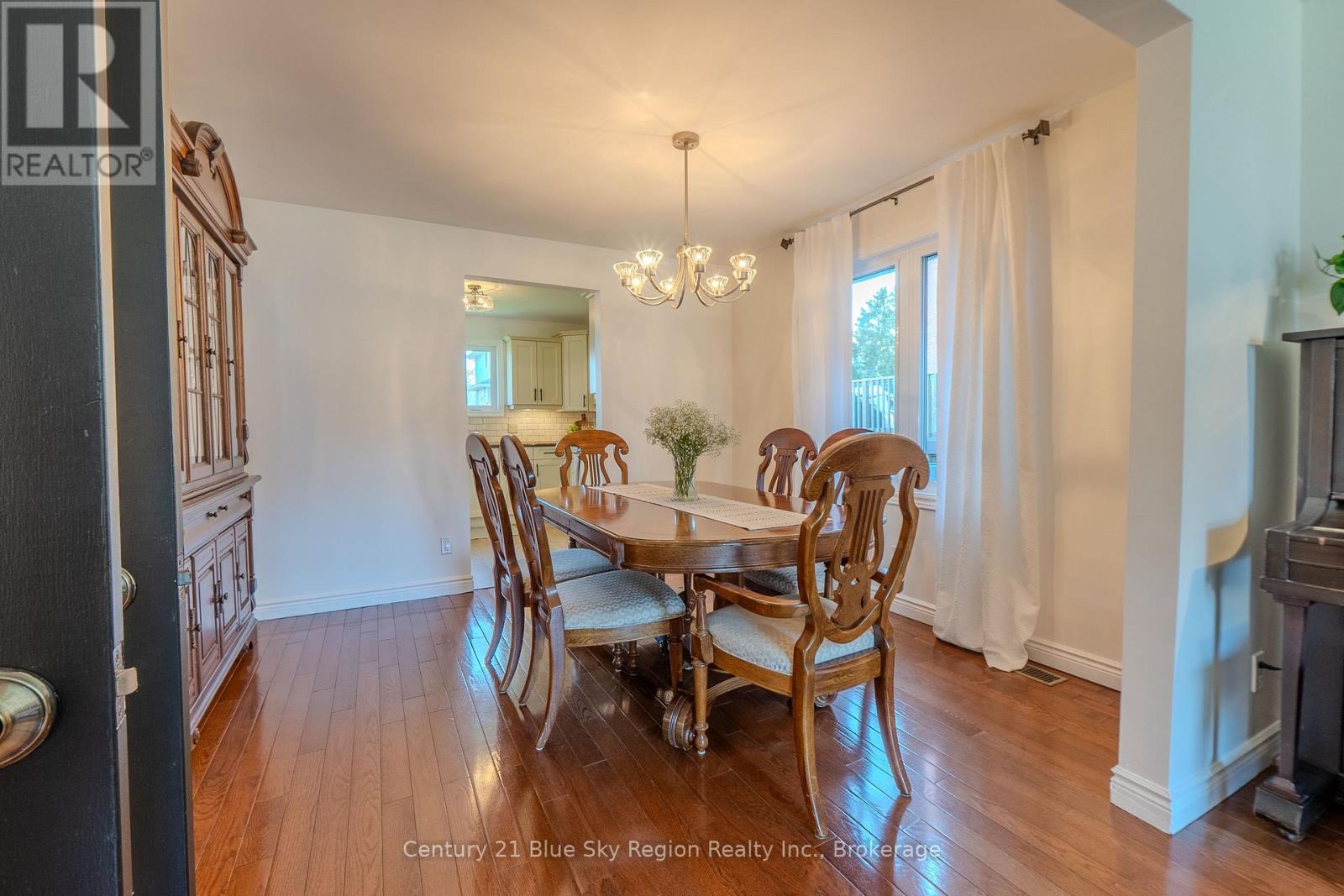 354 ELMWOOD AVENUE - 6