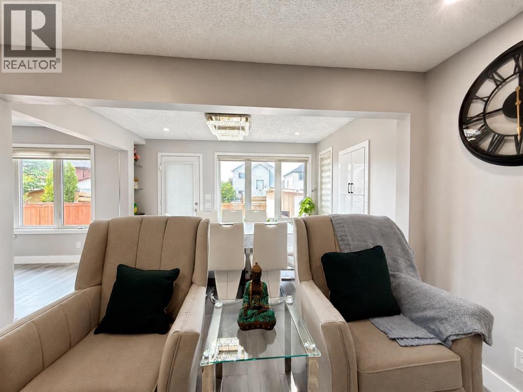 Main Floor Living Room