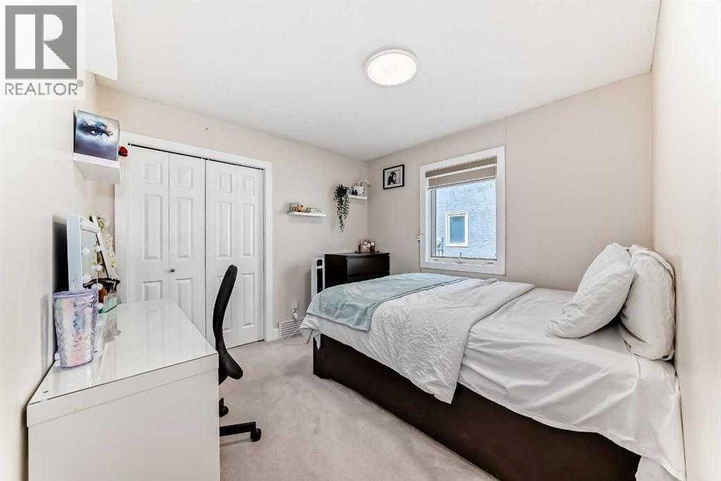 7165 California Boulevard NE - 11
