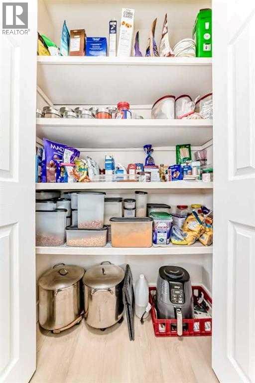 7165 California Boulevard NE - 16