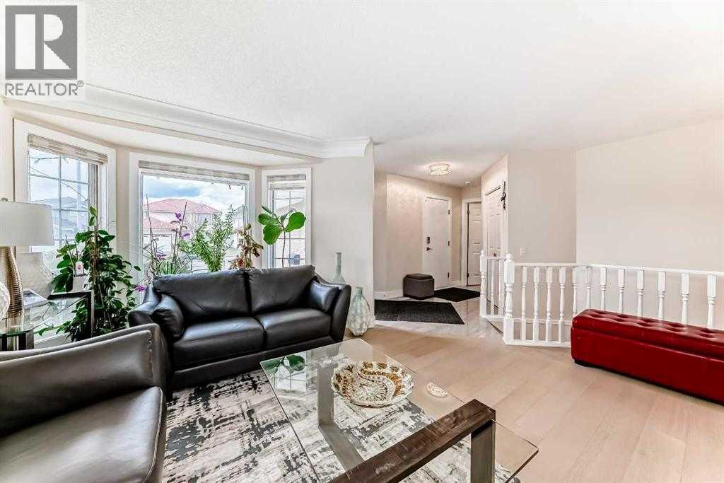 7165 California Boulevard NE - 2