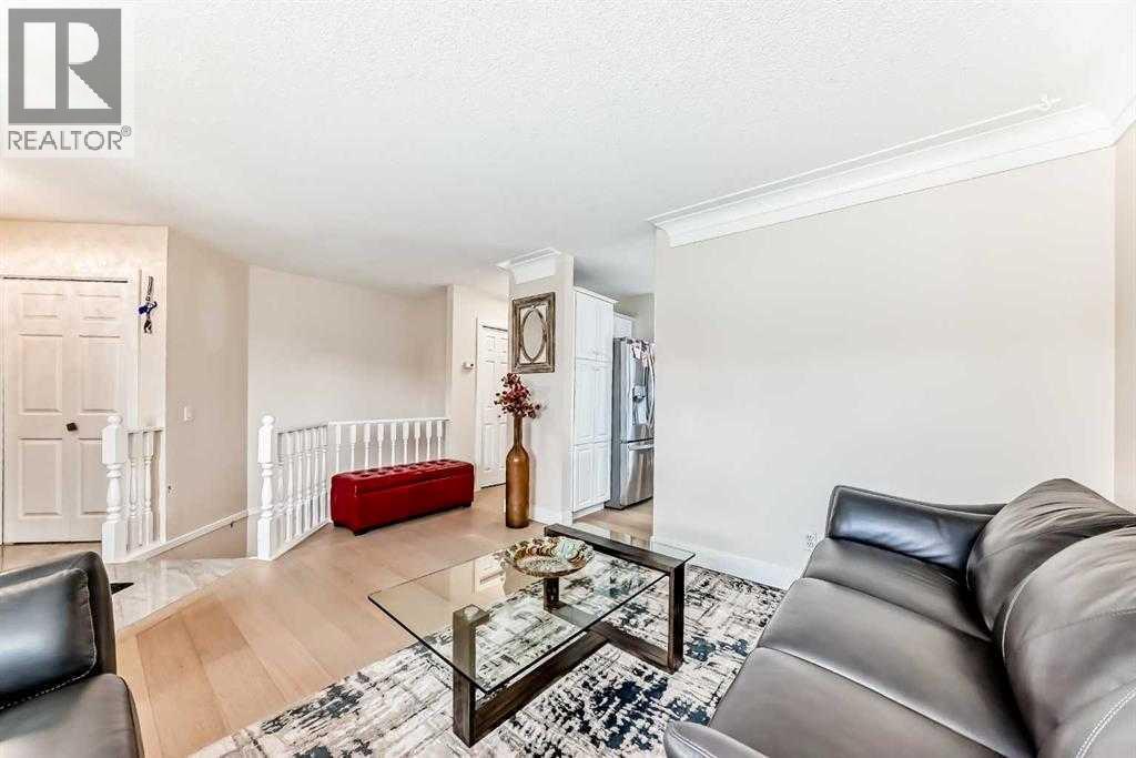 7165 California Boulevard NE - 3