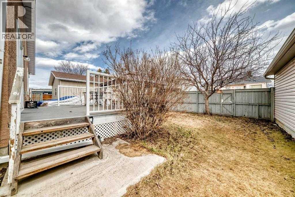 7165 California Boulevard NE - 31