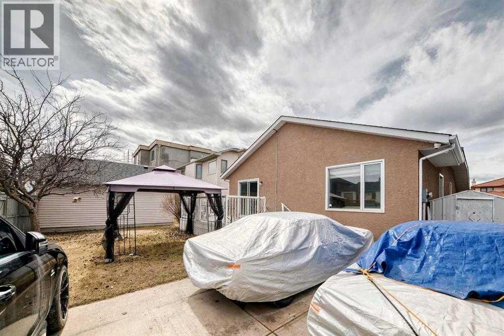 7165 California Boulevard NE - 33