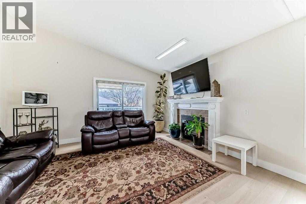 7165 California Boulevard NE - 44