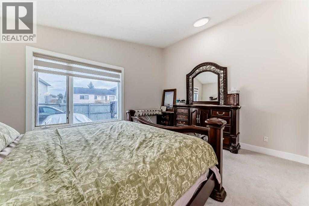 7165 California Boulevard NE - 5