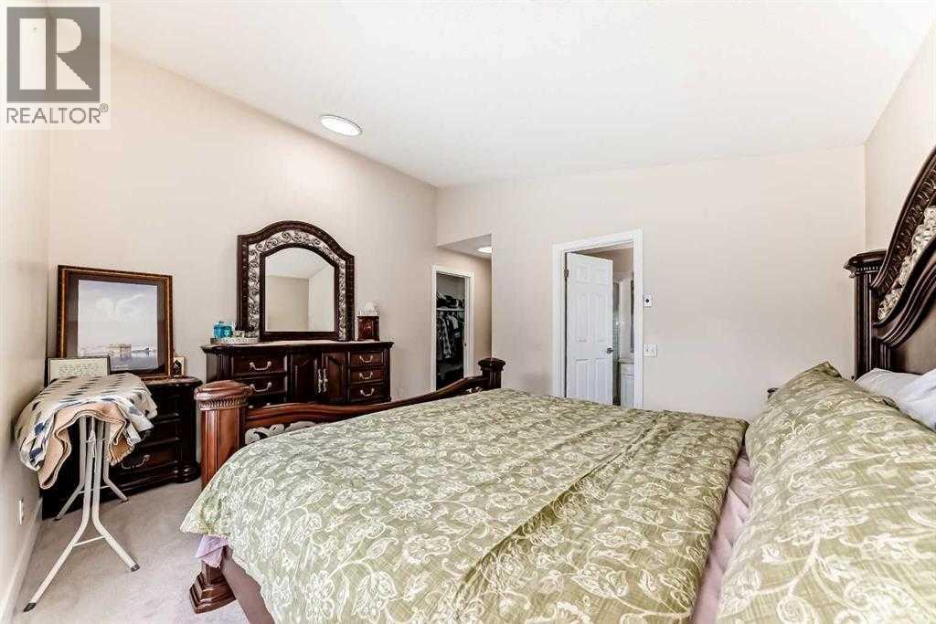 7165 California Boulevard NE - 6