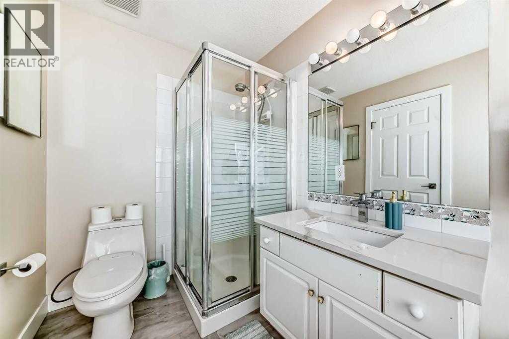 7165 California Boulevard NE - 8