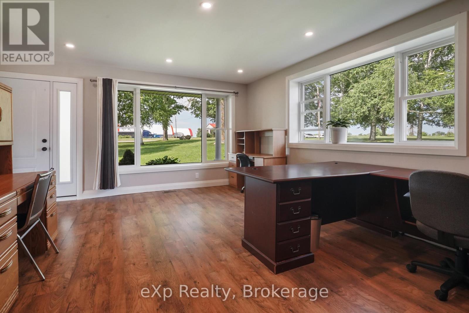 44032 AMBERLEY ROAD - Image 25