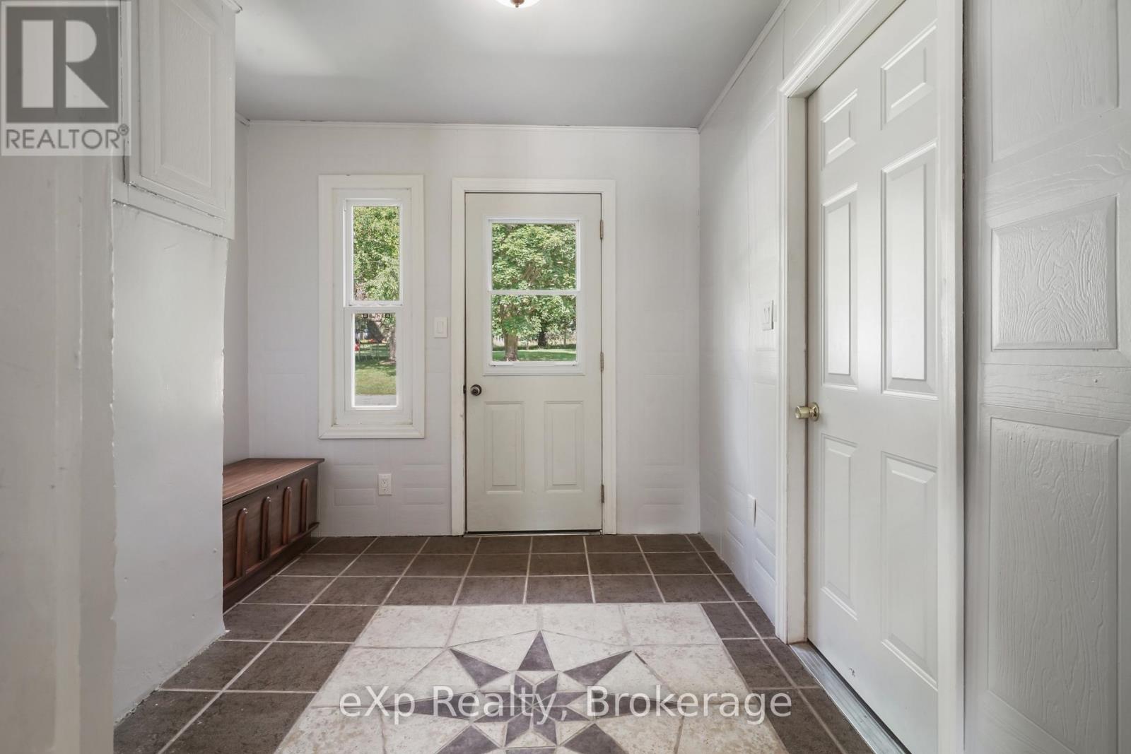 44032 AMBERLEY ROAD - Image 29