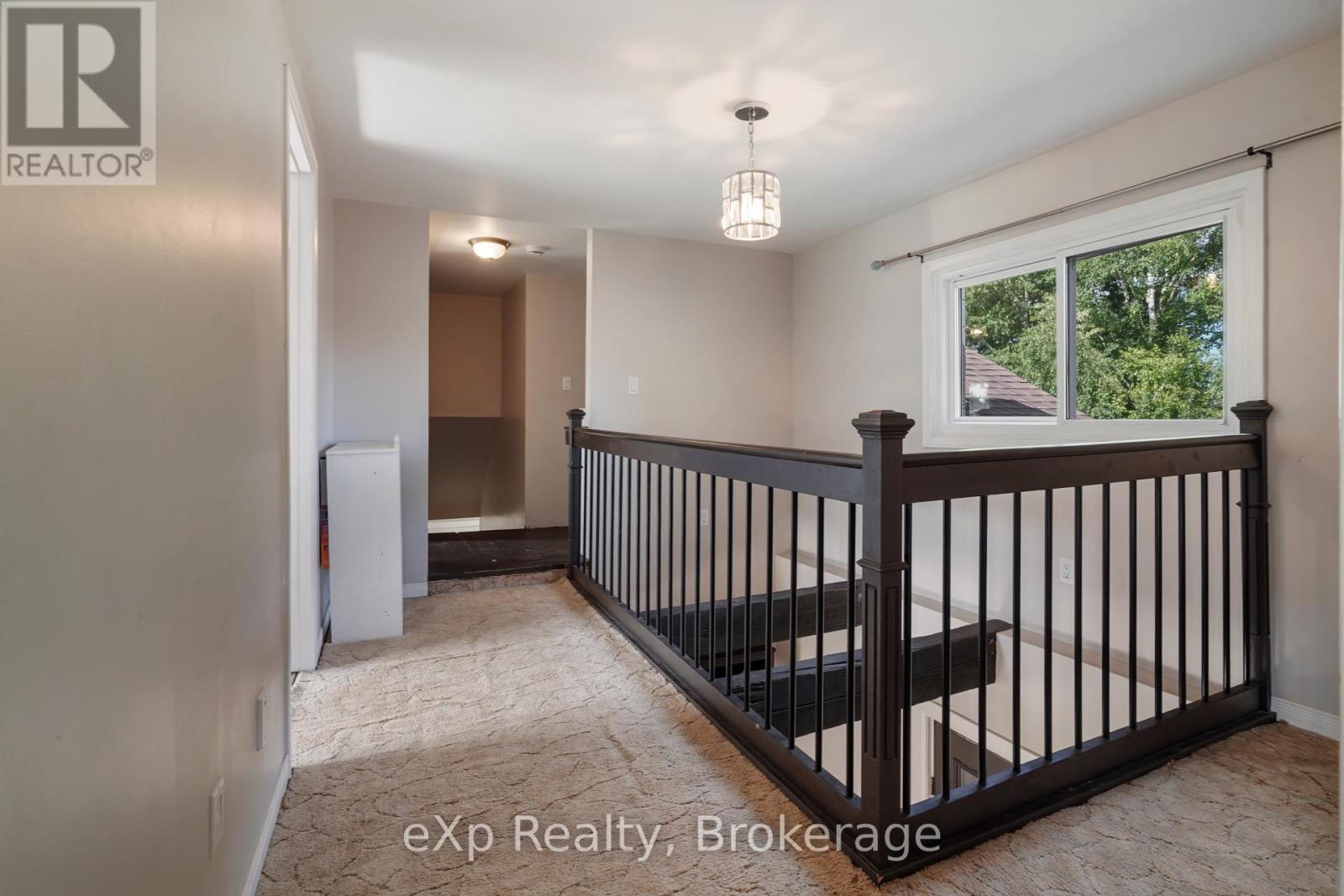 44032 AMBERLEY ROAD - Image 32