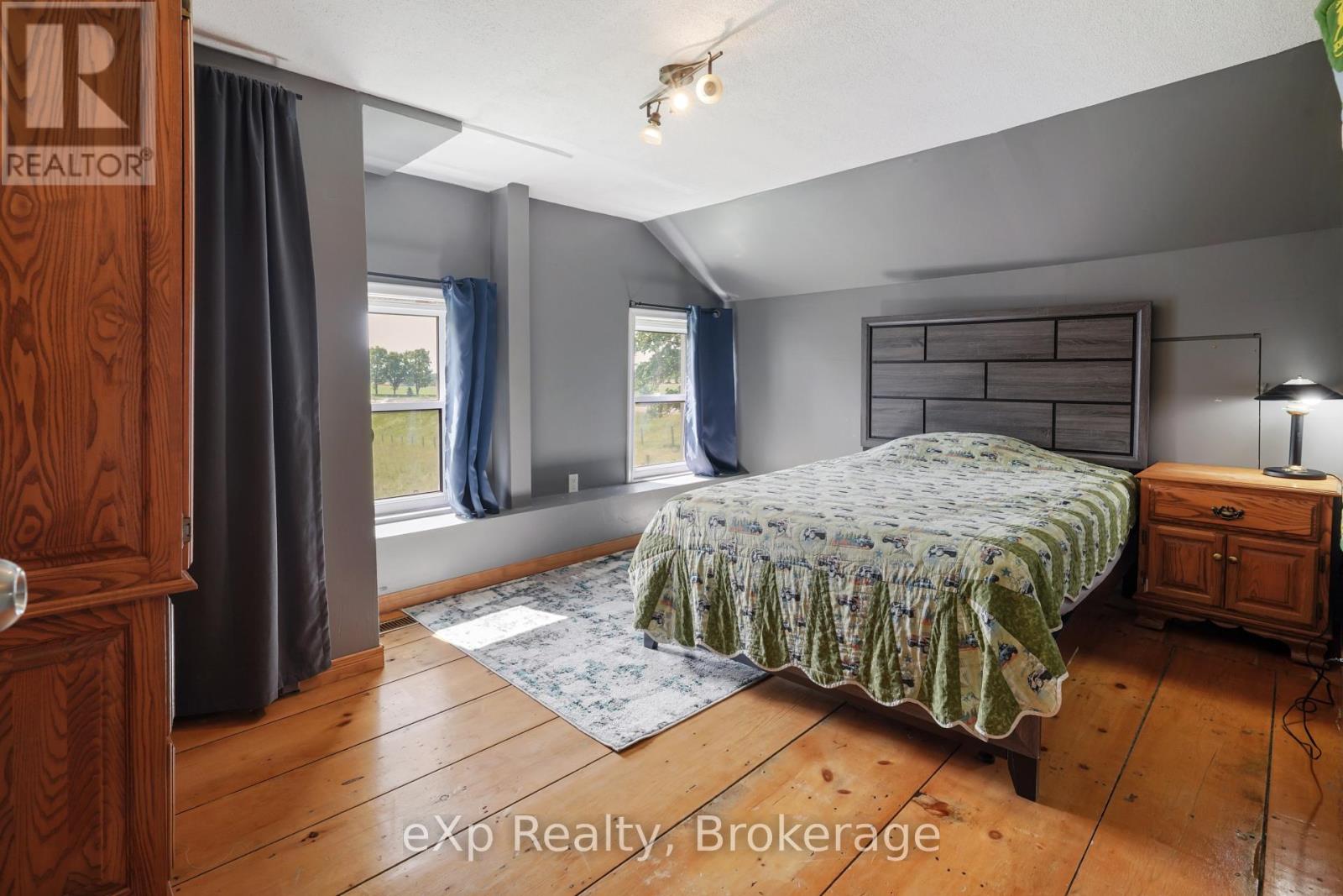 44032 AMBERLEY ROAD - Image 33