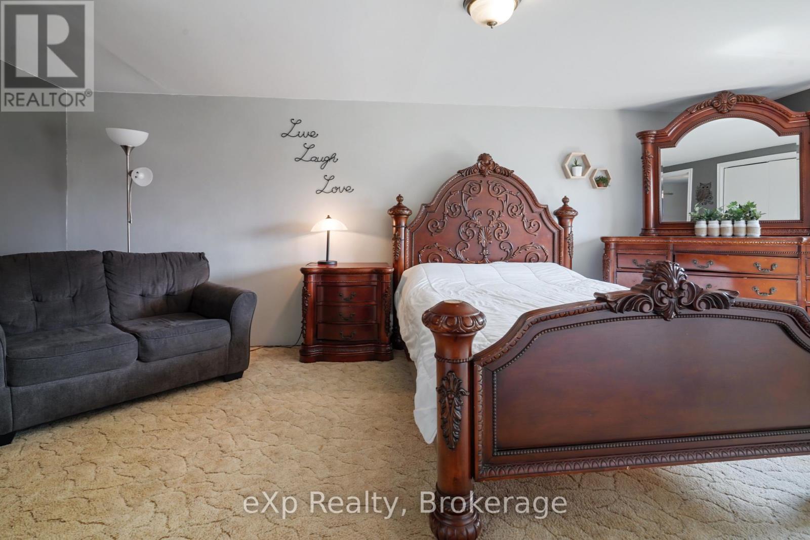 44032 AMBERLEY ROAD - Image 34