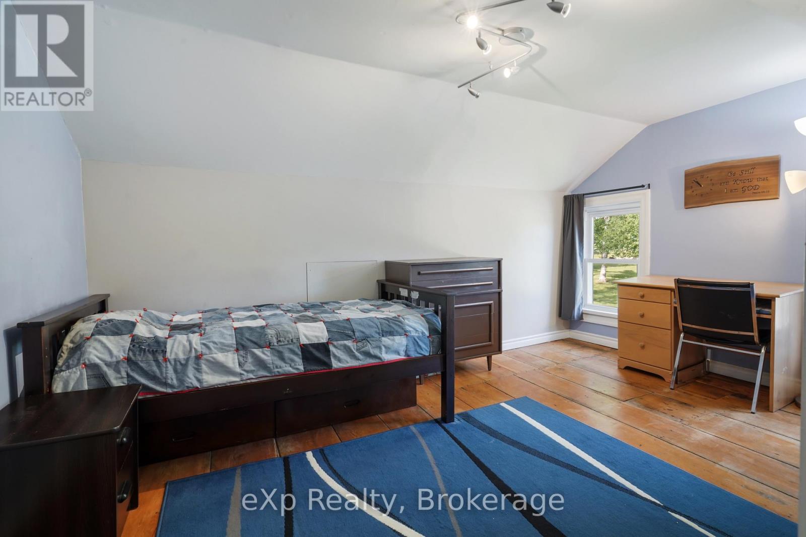 44032 AMBERLEY ROAD - Image 36