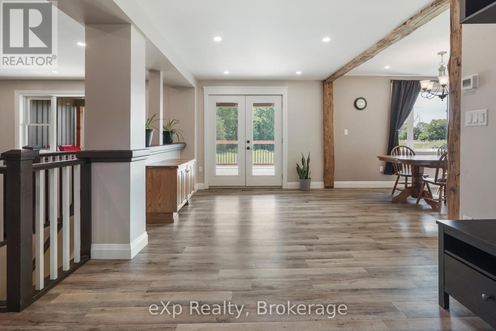 44032 AMBERLEY ROAD - Image 9