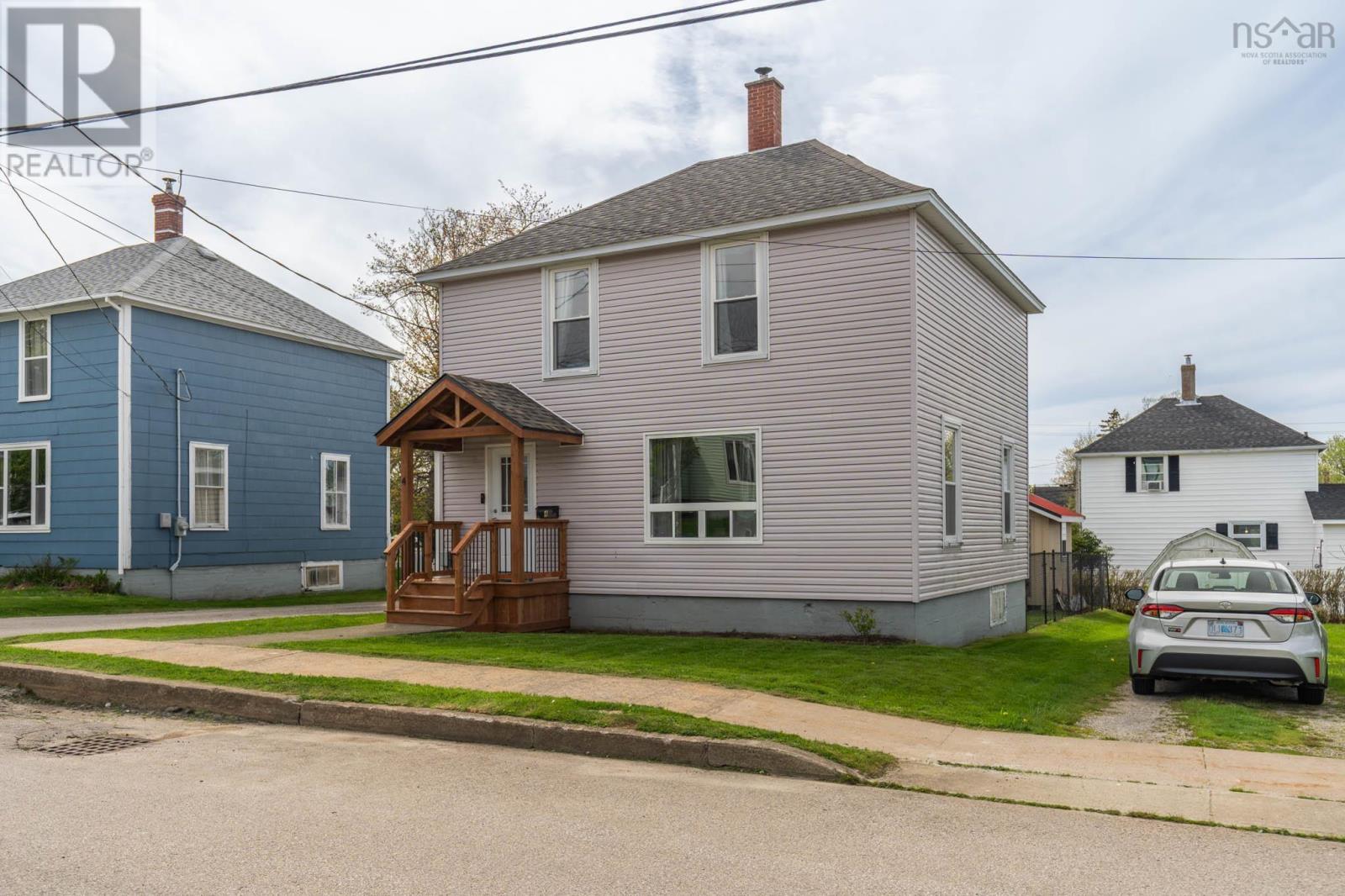 4 Carol Avenue - 3