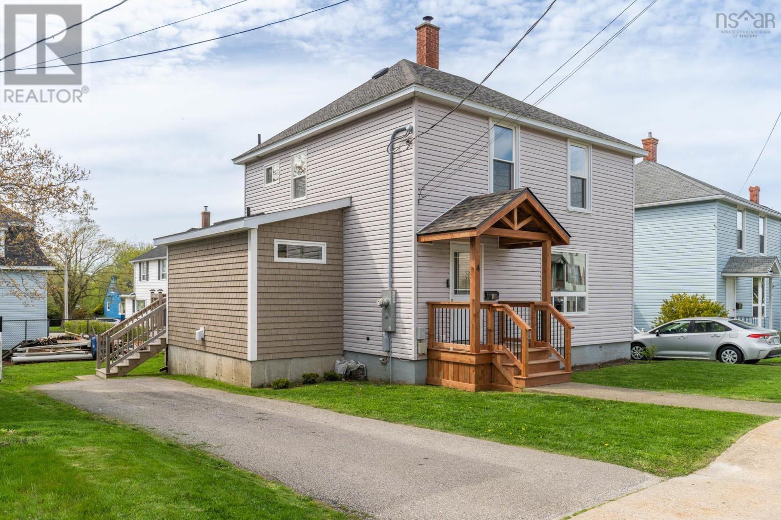 4 Carol Avenue - 4