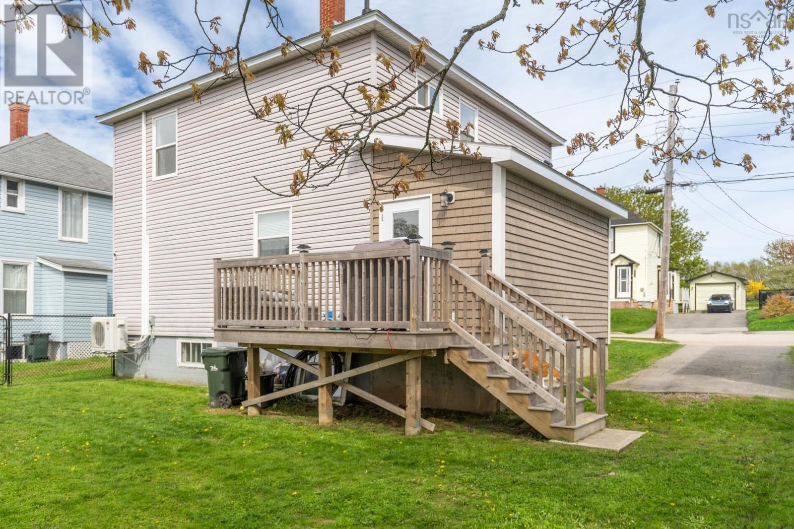 4 Carol Avenue - 6
