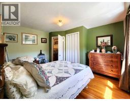 Bedroom - 4221 6 Highway, Twin Butte, AB T0K1W0 Photo 13