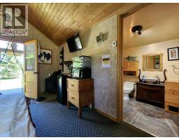 4221 6 Highway, Twin Butte, AB T0K1W0 Photo 41