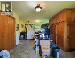 3pc Bathroom - 4221 6 Highway, Twin Butte, AB T0K1W0 Photo 14