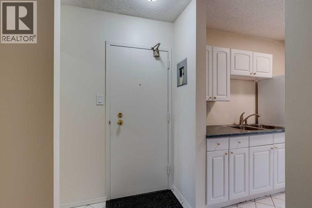 #401 1320 12 Avenue SW - 5
