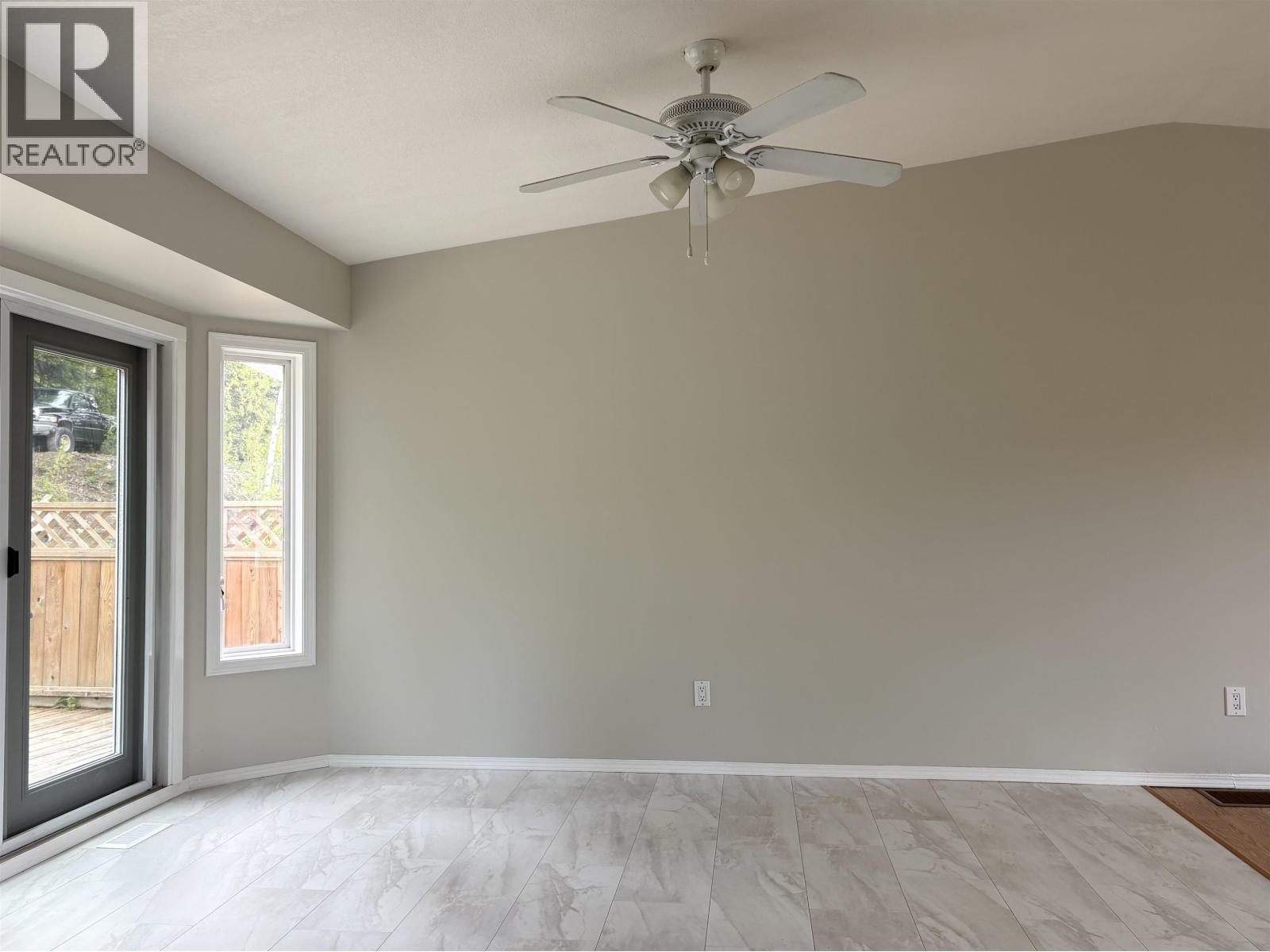 7812 THOMPSON DRIVE - 10