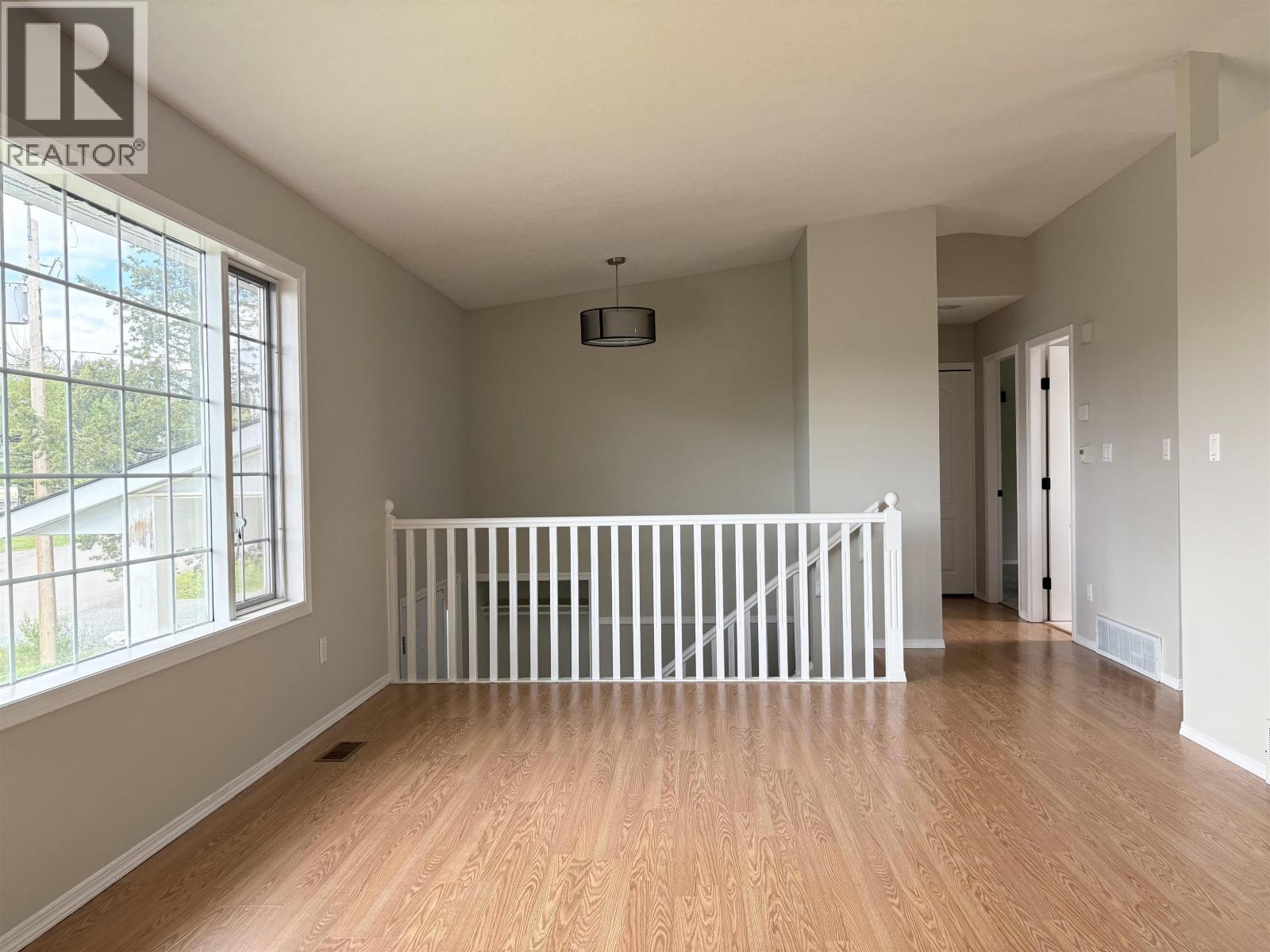 7812 THOMPSON DRIVE - 13