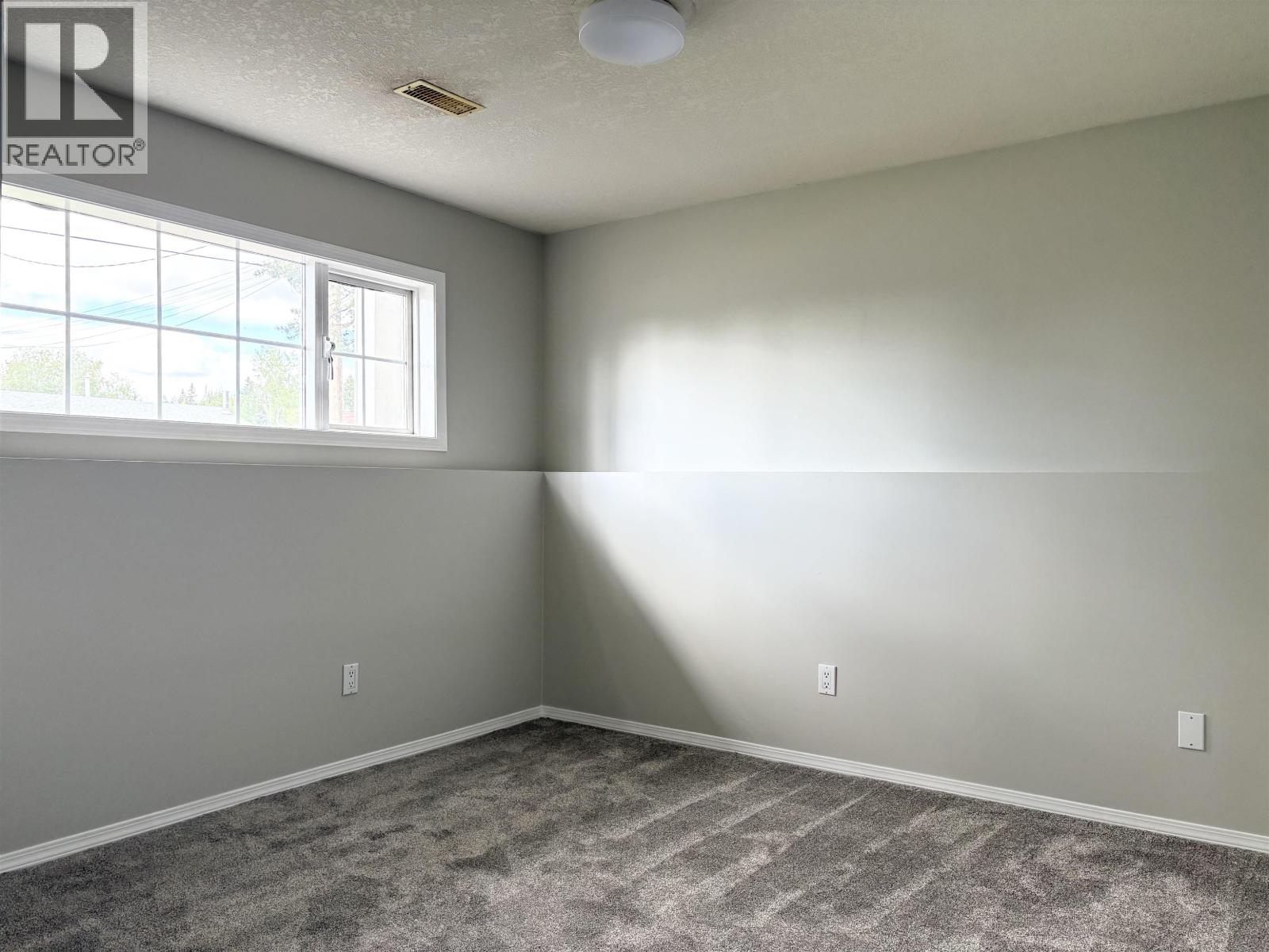 7812 THOMPSON DRIVE - 18