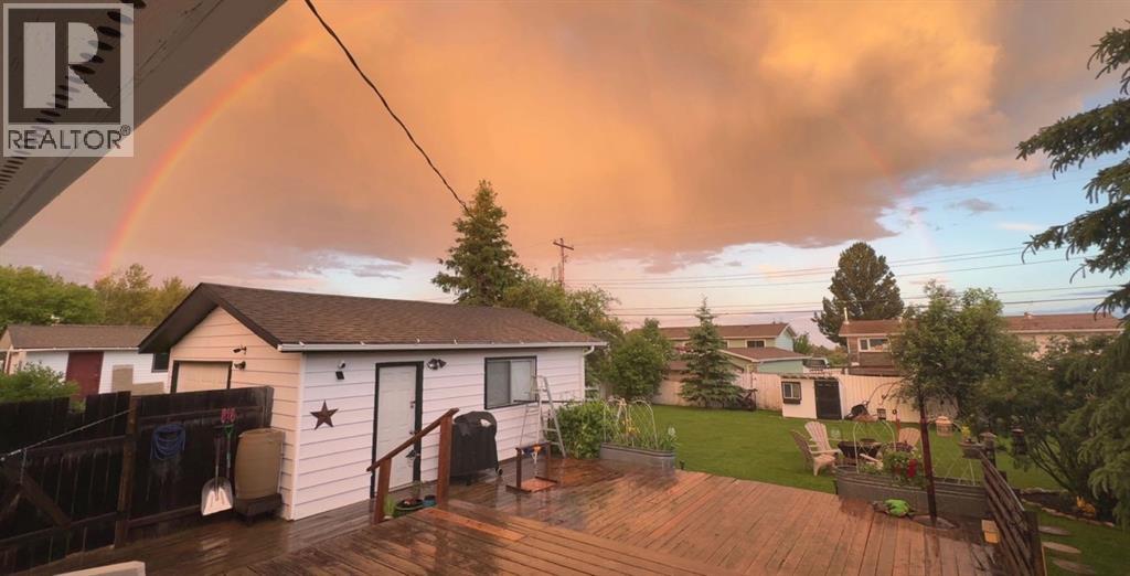 25 Centennial Crescent - 32