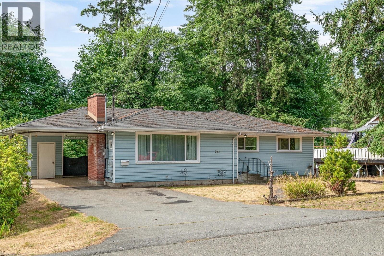261 Villa Rd - 1