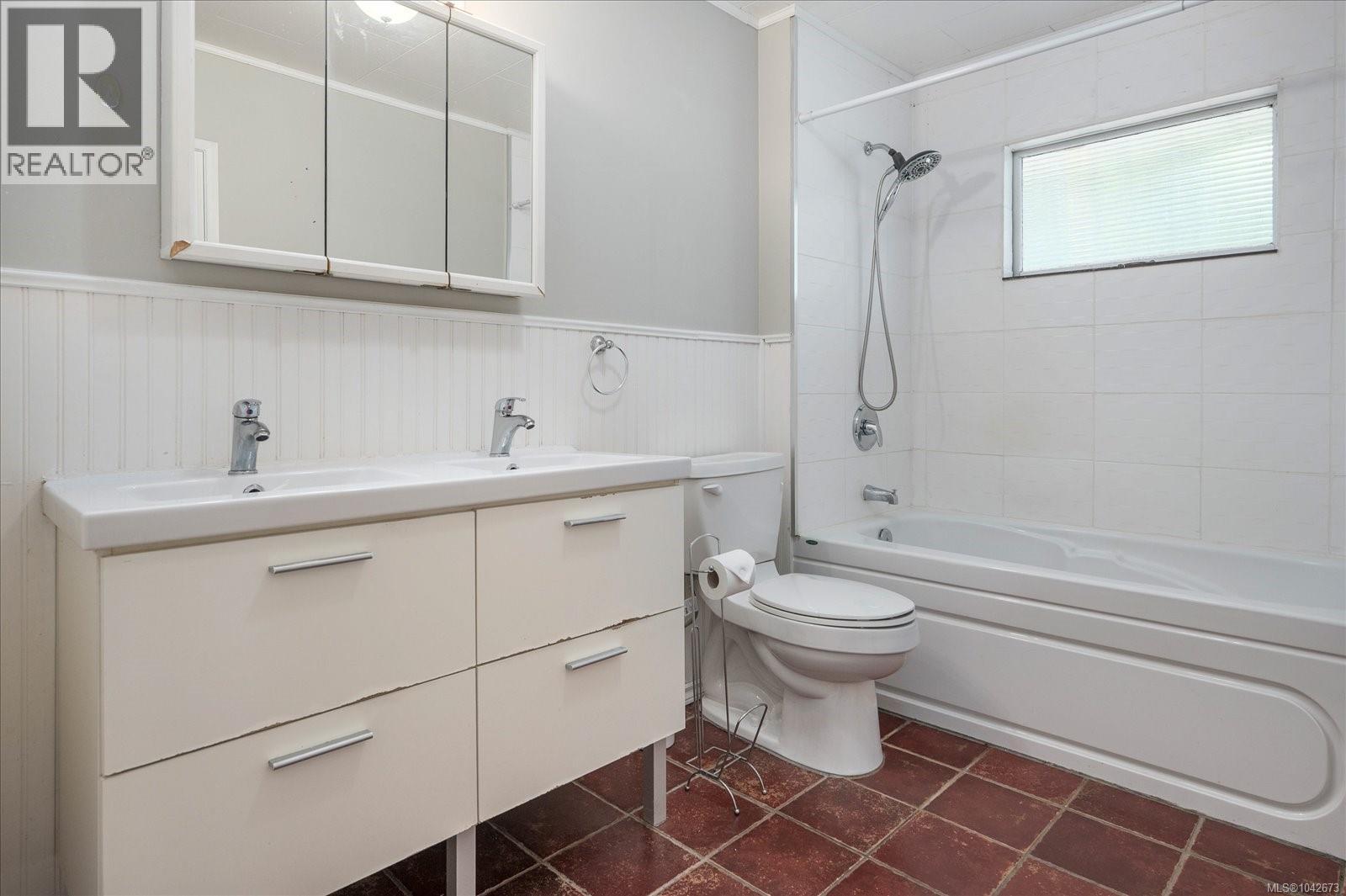 261 Villa Rd - 10