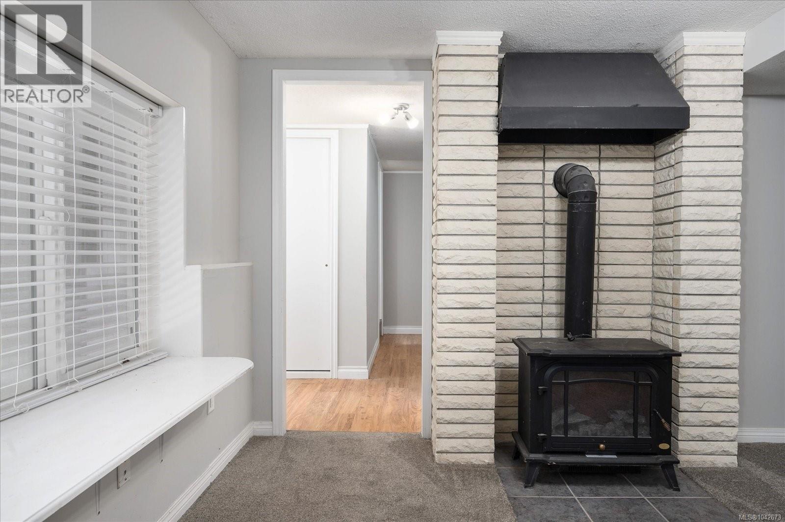 261 Villa Rd - 13