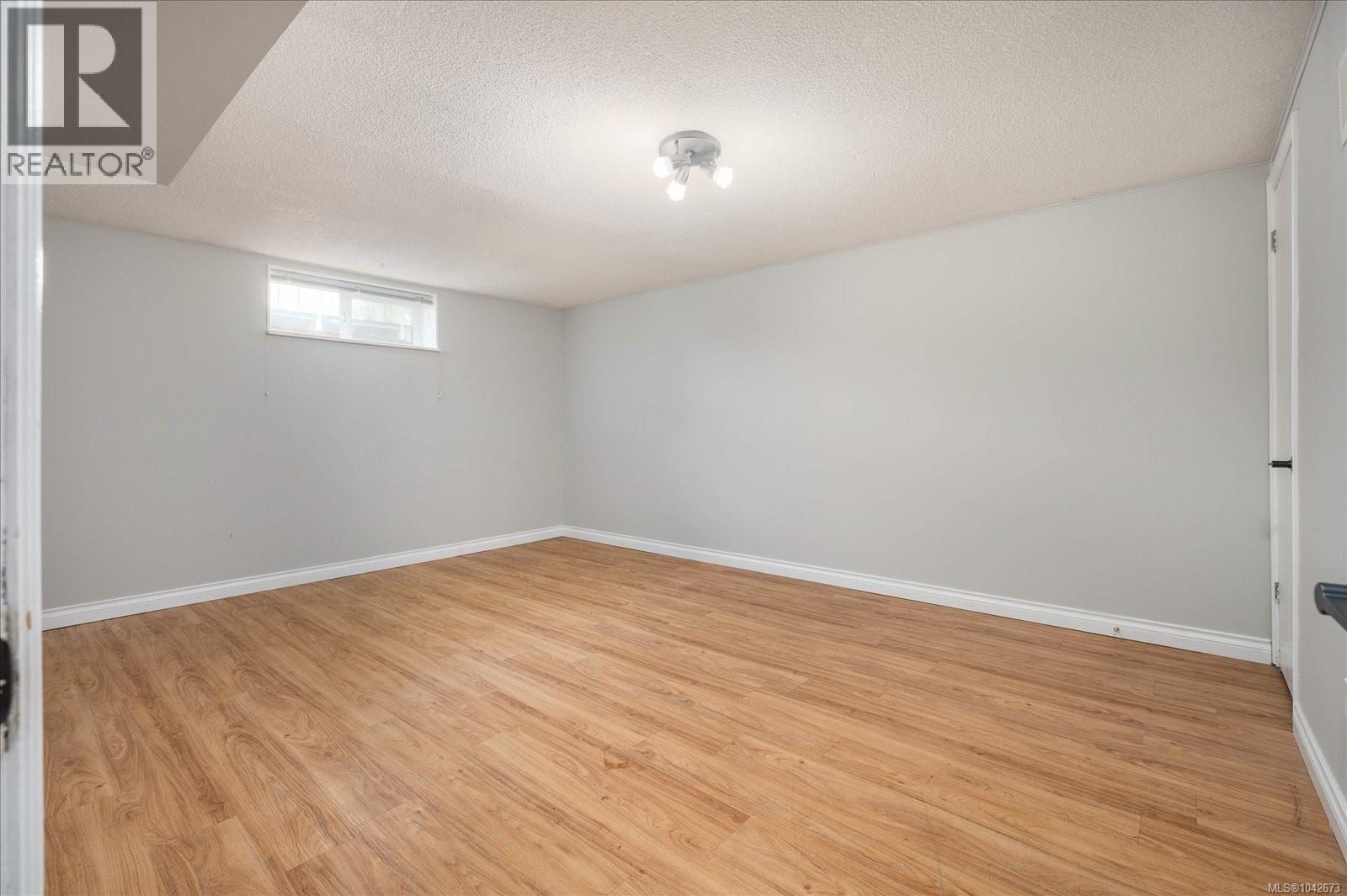 261 Villa Rd - 15
