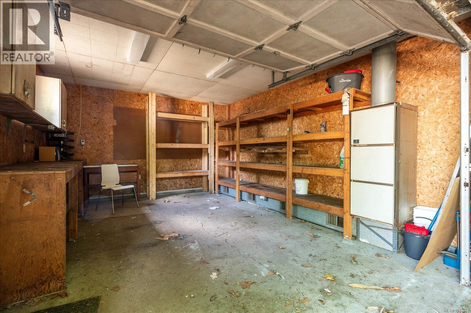 261 Villa Rd - 25
