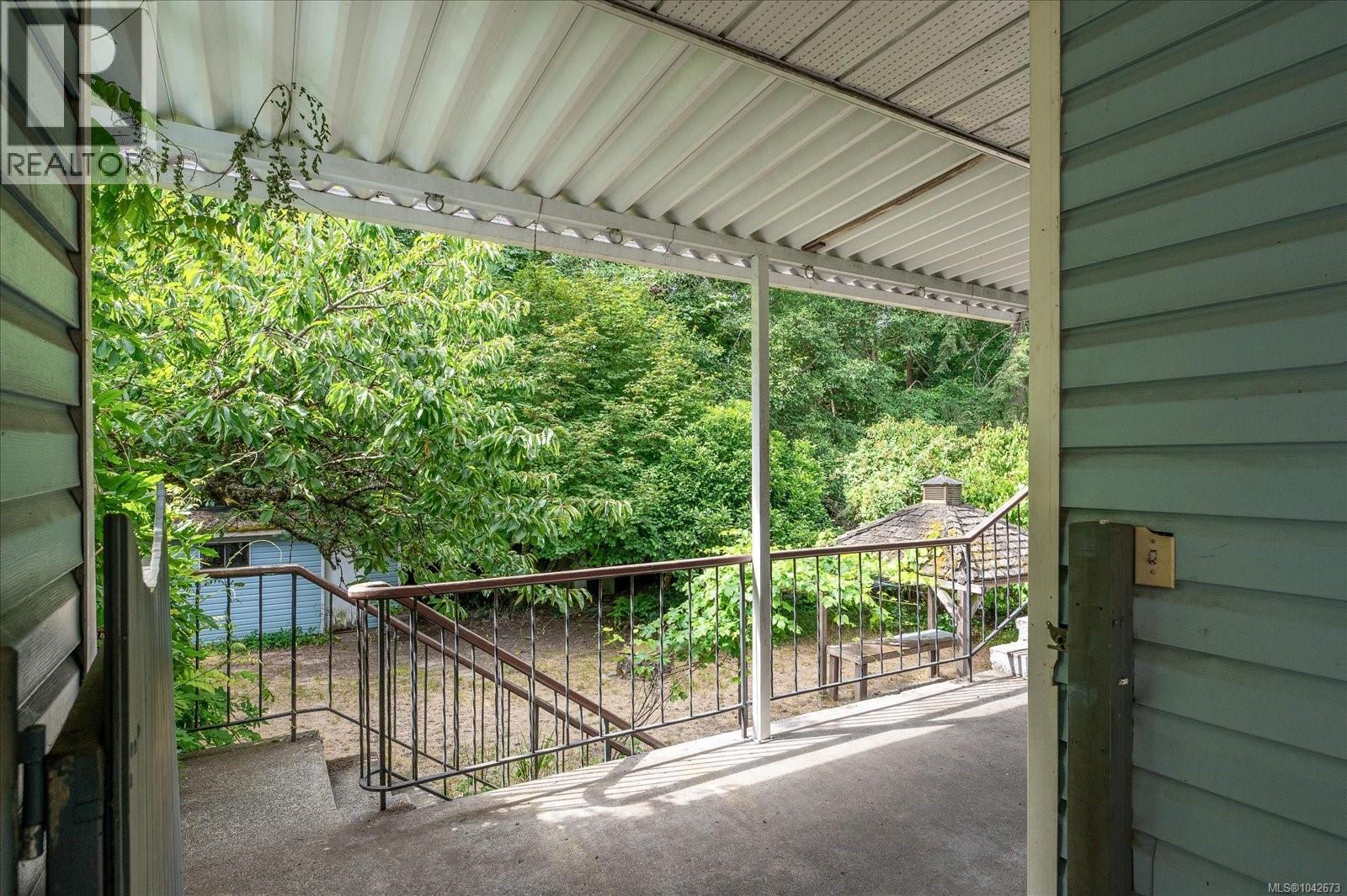 261 Villa Rd - 26