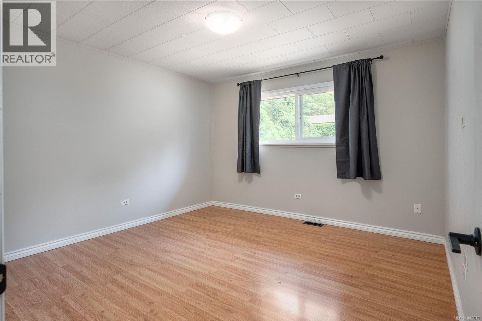 261 Villa Rd - 7