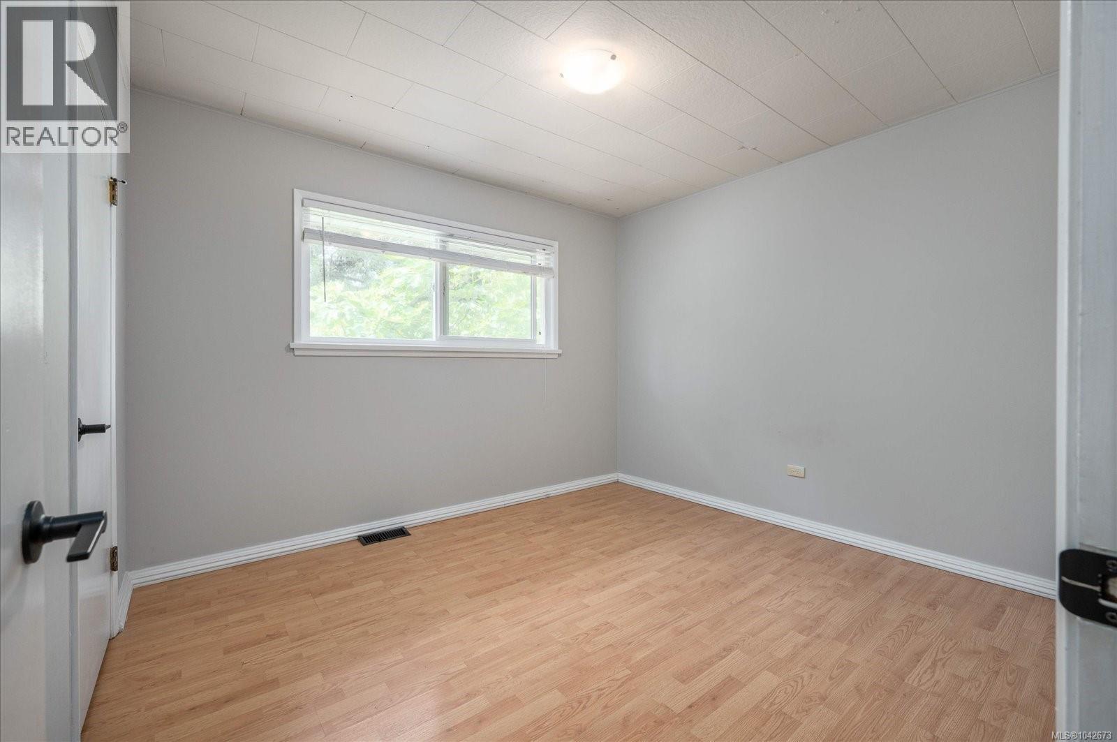 261 Villa Rd - 8