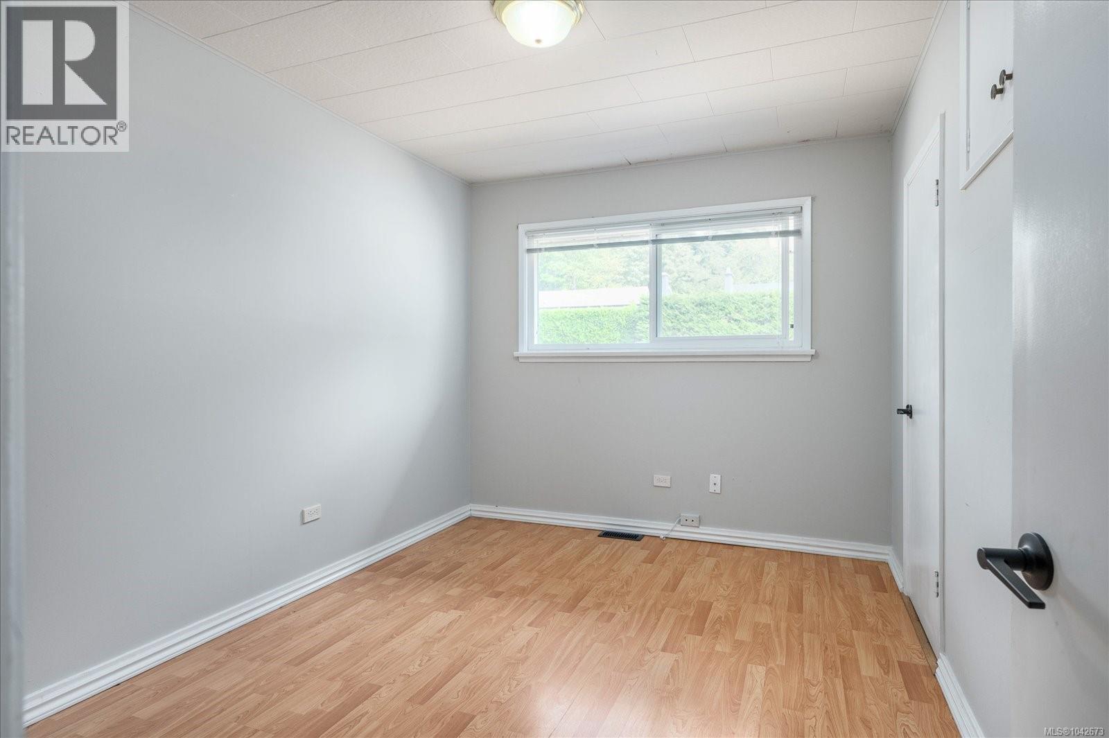 261 Villa Rd - 9