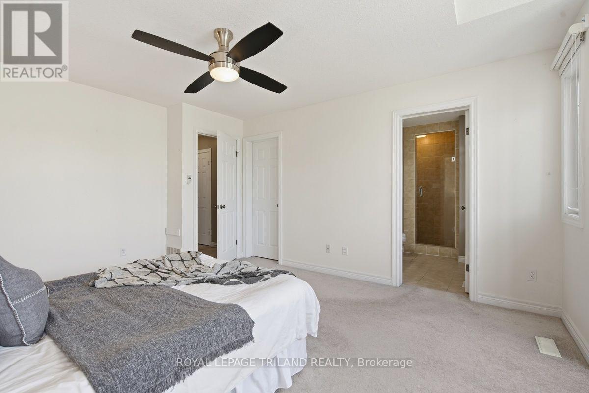 713 THISTLEWOOD DRIVE - 21